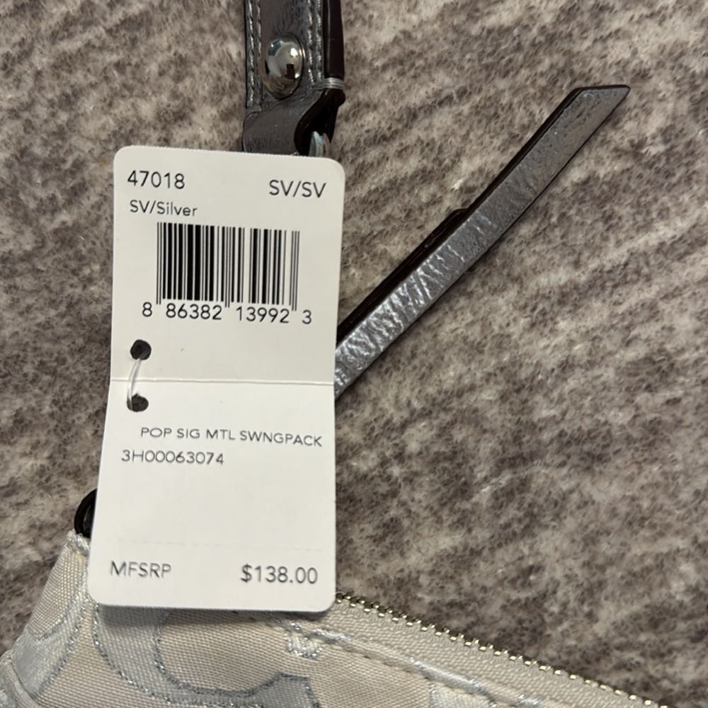 NWT Coach Poppy Signature Multi Swingpack Bag Crossbody Purse White Silver Cream - Picture 5 of 6